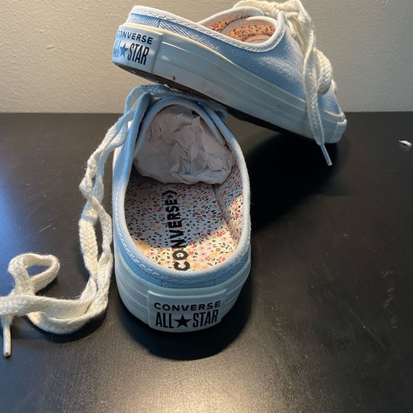 Very comfortable tennis!! - Picture 2 of 5